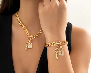 Necklace + Bracelet Stylish Jewelry Set