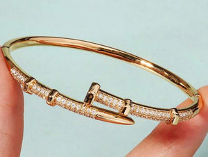 1pc Women's Unique Design Clasp Bangle Bracelet, Copper Zirconia Inlaid Plating