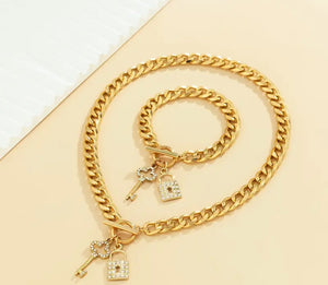 Necklace + Bracelet Stylish Jewelry Set