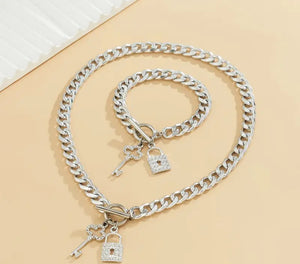 Necklace + Bracelet Stylish Jewelry Set