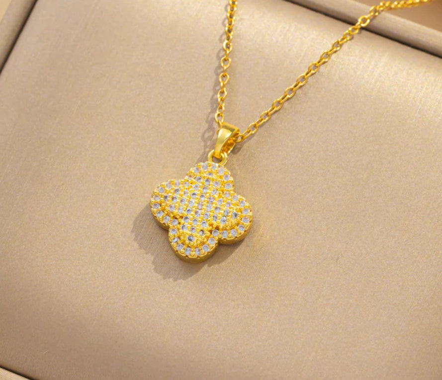 Luxury Geometric Stainless Steel Diamond Inlay Necklaces
